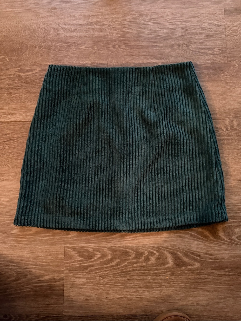 Lulus forest green corduroy mini skirt 🌲